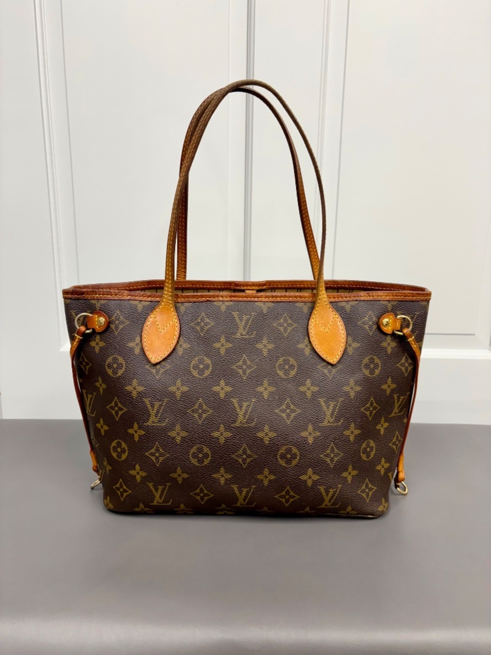 Louis Vuitton Neverfull PM Monogram Canvas - Picture 13 of 13